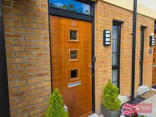 16 Chantry GardensImage 5