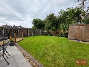 16 Chantry GardensImage 38