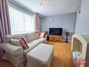15B Glenville ParkImage 8