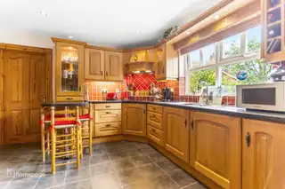 16 Carthall ManorImage 6