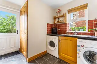 16 Carthall ManorImage 10