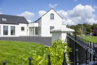 424 Foreglen RoadImage 3