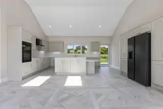 424 Foreglen RoadImage 5