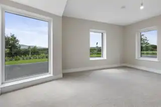 424 Foreglen RoadImage 27