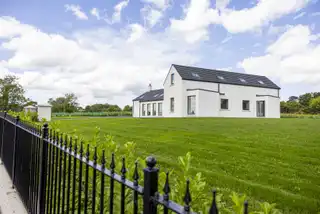 424 Foreglen RoadImage 64