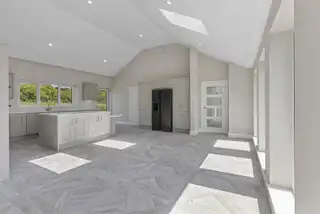 424 Foreglen RoadImage 9
