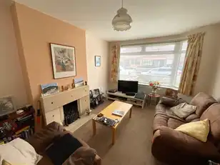43 Lyndhurst DriveImage 2