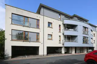 Image 1 for 15 Shaftesbury Drive