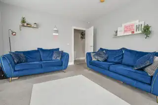 17 Millmount Village SquareImage 4