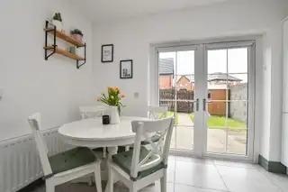 17 Millmount Village SquareImage 9