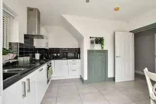 17 Millmount Village SquareImage 8