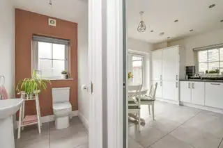17 Millmount Village SquareImage 6