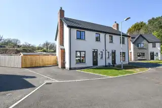 Image 1 for 12 Blackrock Avenue