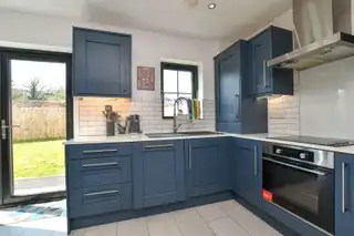 12 Blackrock AvenueImage 17