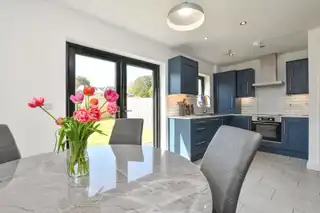 12 Blackrock AvenueImage 6