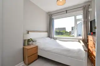 2 Willow ParkImage 8