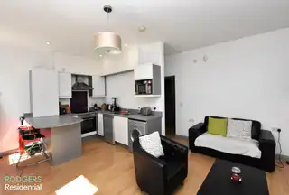 Apt 9, 104 Eglantine AvenueImage 5