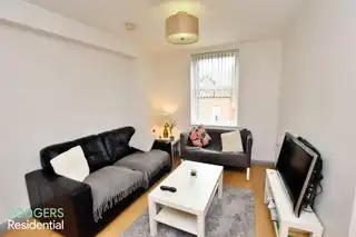 Apt 8, 125 Wellesley AvenueImage 3