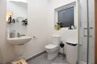 Apt 4, 104 Eglantine AvenueImage 6