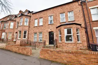 Image 1 for Apt 4, 104 Eglantine Avenue
