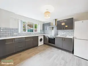 18 Glencairn WalkImage 7