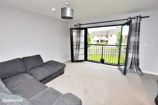 Apt 6, 92 Kinross AvenueImage 4