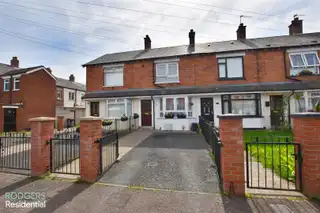 Image 1 for 35 York Crescent