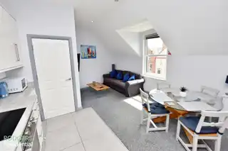 Upper Newtownards RoadImage 5
