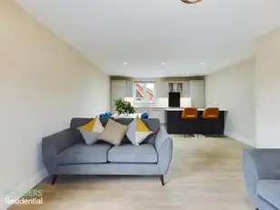 Apt 1, 14A Windsor AvenueImage 4