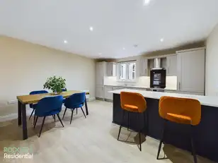 Apt 1, 14A Windsor AvenueImage 5