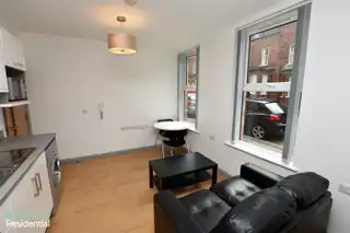 Apt 1, 125 Wellesley AvenueImage 4