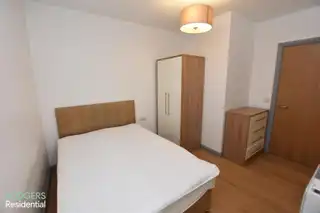 Apt 1, 125 Wellesley AvenueImage 6