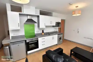 Apt 1, 125 Wellesley AvenueImage 5