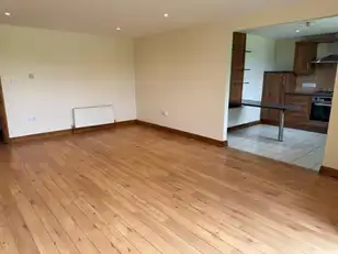 25 Silverwood CourtImage 6
