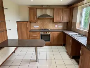 25 Silverwood CourtImage 4
