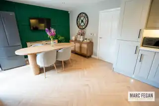 379 Belvedere ManorImage 16