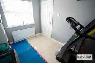 15 Bann CloseImage 21