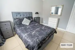15 Bann CloseImage 16