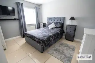 15 Bann CloseImage 15