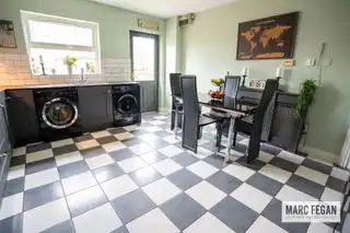 15 Bann CloseImage 10