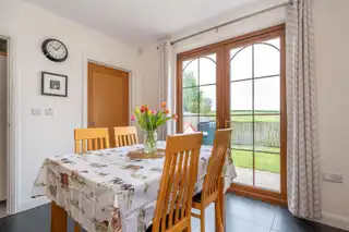 19 Manor LaneImage 8