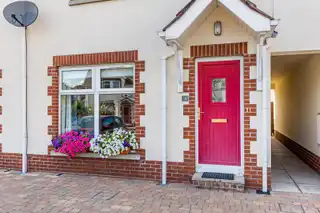 18 Albion CourtImage 2