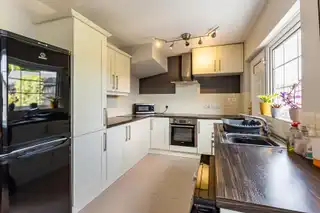 12 Rockland DriveImage 4