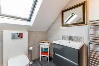 12 Church Hill ParkImage 12