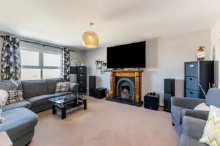 12 Church Hill ParkImage 4