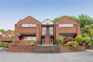 Image 1 for 4 Regent Court