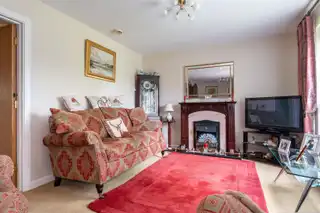 25 Woodrow GardensImage 3