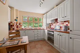 25 Woodrow GardensImage 5