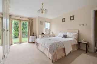 25 Woodrow GardensImage 9
