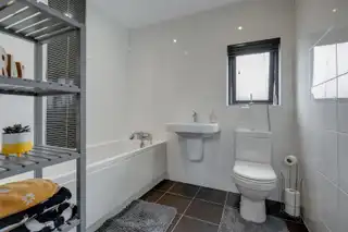 Apt 3 2-6 Birch LaneImage 13
